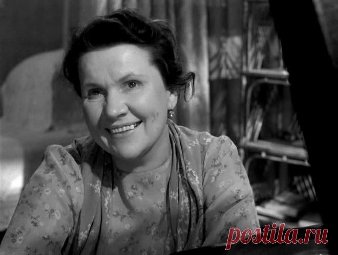 Нина Сазонова