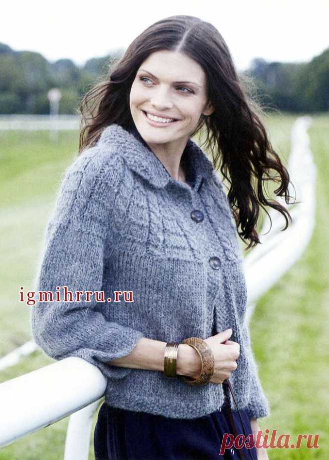 Уютный теплый жакет серого цвета, с круглым воротником. Спицы