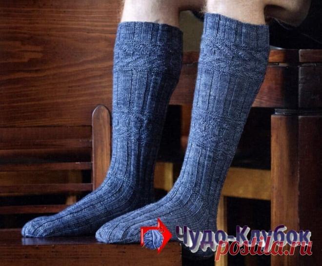 Высокие мужские носки на 5 спицах 43 размер