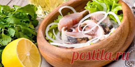 8 способов быстро и вкусно засолить селёдку...