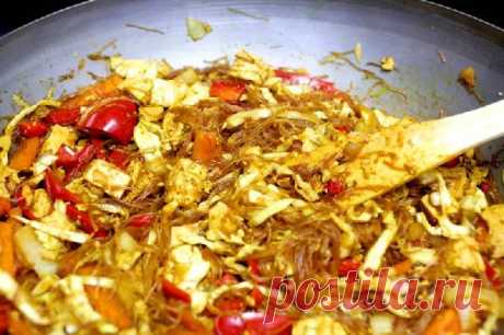 Просто в приготовлении: лапша по сингапурски (singapore style noodles) — Вкусные рецепты