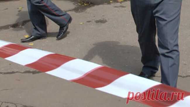 На западе Москвы под машиной нашли подозрительный предмет, идет проверка