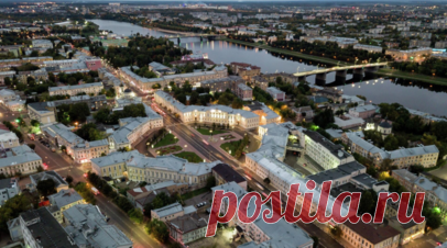 В Тверской области ко Дню соцработника вручили награды сотрудникам отрасли. В Тверской области губернатор Игорь Руденя и депутат Госдумы Владимир Васильев ко Дню соцработника вручили награды сотрудникам отрасли. Читать далее