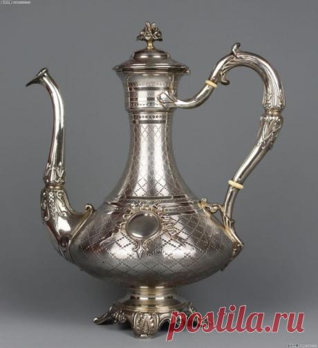 АНТИКВАРНАЯ ЛАВКА. СЕРЕБРЯНЫЕ КОФЕЙНИКИ..