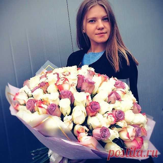 Рождение ребенка-это огромная радость для родителей😚 А рождение доченьки для папы-это огромное счастье👶😋 Шикарный букет из 101 🌹 для любимой супруги, в честь рождения доченьки💕
@buton38 #букетыиркутск #доставкацветовиркутск #101розавиркутске #радужныйиркутск #березовыйиркутск #цветыакадемиркутск