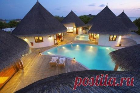 Отель на Мальдивах.