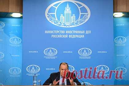 Лавров указал на вседозволенность Украины. Глава МИД России Сергей Лавров указал на вседозволенность Украины и заявил, что Киеву даже позволяют пытать американцев. Об этом министр иностранных дел рассказал на пресс-конференции по итогам деятельности российской дипломатии в 2023 году, передает корреспондент «Ленты.ру».