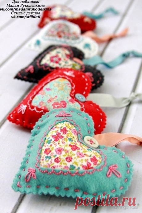 Мастерим сердечки из фетра Мастерим сердечки из фетраИх можно использовать как саше, наполнив ароматными травами.