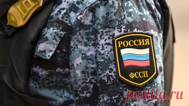 Приставы арестуют имущество субподрядчика стройки Нахимовского училища