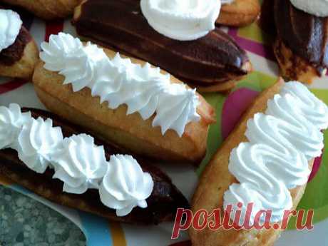 Белковый крем на пару и заварные пирожныe . Сегодня я хочу с вами поделиться рецептом крема для украшения тортов, пирожных и других кондитерских изделий. я его испробовала сама, а чтобы крем не пропал, испекла заварные пирожные
 https://s30639487078.mirtesen.ru/blog/43066758906  вот рецепт.