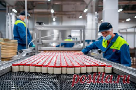 Россиян предупредили о подорожании детского питания. Изготовители детского питания предупредили о росте цен на фоне введения маркировки. Бизнес попросил пока не маркировать товары. Это касается консервов из мяса, овощей и фруктов. В списке подлежащих маркировке товаров оказались не только консервы из овощей и мяса, но и джемы, желе и ореховая паста.