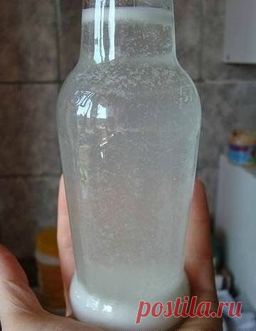 Мой домашний пятновыводитель

Вот какой чудо домашний пятновыводитель я нашла на просторах, судя по отзывам все в восторге, надо попробовать.

1 стакан горячей воды
Показать полностью…