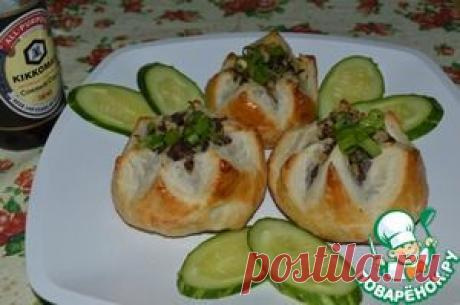 &quot;Лотос&quot; из слоеного теста с начинкой - кулинарный рецепт