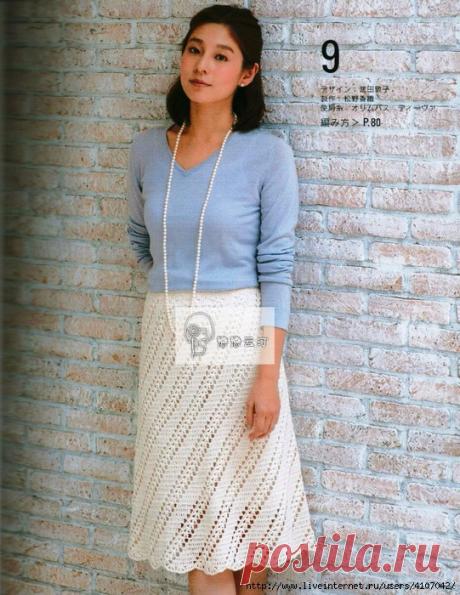 ЮБКА С ДИАГОНАЛЬНЫМИ АЖУРНЫМИ ПОЛОСКАМИ. КРЮЧОК