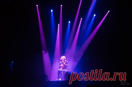 Паганини балалайки 
8 марта в 18:00 в Калининградском областном драматическом театре состоится концерт Паганини русской балалайки Алексея Архиповского (Москва)...
«…Алексей Архиповский, встреченный несколько недоуменными аплодисментами, выступил так, что на этом программу вечера следовалo бы закрывать. Виртуоз мирового класса, владеющий балалайкой даже не в совершенстве, а за пределами понимания, он своим десятиминутным этюдом наглухо «закрыл» все показанные до него технические трюки, да и ...