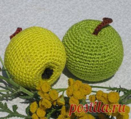 вязаные яблоки