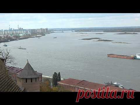 Достопримечательности.
Чкаловская лестница в Нижнем Новгороде - отличная смотровая площадка.Приезжайте и посчитайте, сколько же у нее ступенек. Ну и заодно прогуляетесь по Кремлю, по Большой Покровской и Рождественской