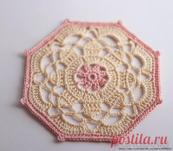Красивый мотив крючком.