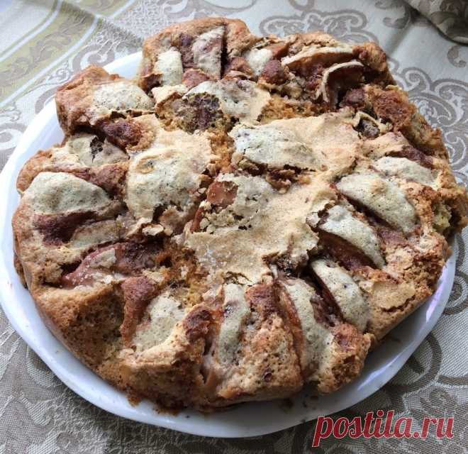 Шарлотка с яблоками - пошаговый рецепт с фото - как приготовить, ингредиенты, состав, время приготовления - Леди Mail.Ru