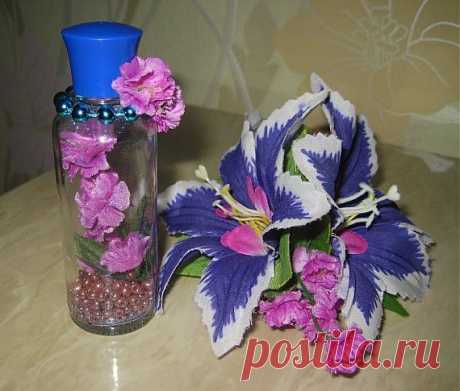 Цветы в бутылочке