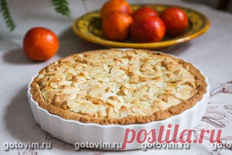 Песочный пирог с заварным кремом и миндальными хлопьями / Готовим.РУ