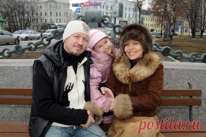 Ольга Кормухина - биография, фото, личная жизнь, песни и последние новости 2017 - 24СМИ