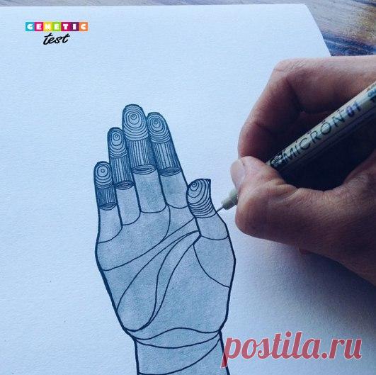 Впервые статья о дерматоглифике появилась в 1880 году: два автора — Г. Фулдс и В. Гершель — опубликовали в авторитетном английском научном журнале «Nature» свои сообщения о возможностях идентификации личности по пальцевым отпечаткам. Один из них даже предложил Скотланд-Ярду использовать это открытие, но был отвергнут. Именно с того времени ведет свою историю дактилоскопия, которая положила начало изучению науки дерматоглифики.