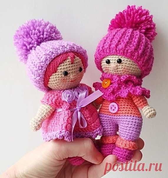 Пупс, вязанный крючком. Автор Наталия Еременко

#пупсик_крючком@knit_toyss, #игрушка@knit_toyss

Источник: http://www.toy-fabric.com/2017/03/pups-kruchkom-opisa..