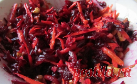Вкуснейшие салаты из свеклы необходимые для организма На само деле если вы буде употреблять салаты  из сырой свеклы,  то этим самым усиливаете свою   активность мозга  и  даже больше, вы делаете профилактику против от сердечно-сосудистых заболеваний.

Да, не зря говорят что из салатов можно сделать все,  вы можете без проблем менять ингредиенты,  доб