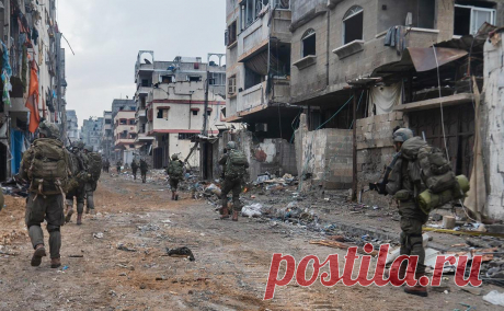 Израиль пригрозил возобновить бои из-за паузы в передаче заложников. С 24 ноября в секторе Газа — перемирие, начался обмен израильских заложников на палестинских заключенных и отправка гумпомощи в Газу. ХАМАС отказывается отпускать вторую группу заложников, обвиняя Израиль в несоблюдении условий