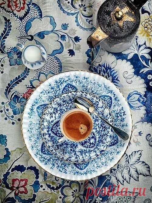 в синих тонах