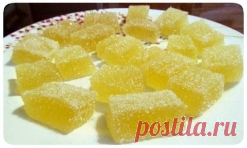 Всегда делаю этот вкусный мармелад по этому рецепту... Ингредиенты:

• Апельсиновый сок - 100 мл.;
• вода - 100 мл.;
• лимонный сок - 5-6 ст. ложек;
• сахар - 1 стакан (кол-во примерное, добавляйте во вкусу);
• тертая цедра апельсина - 1 ст. ложка;



• тертая цедра лимона - 1 ст. ложка;
• желатин - 20 г.

Приготовление:

Желатин залить а