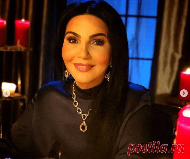 Как найти в интернете гадалку? Серафима Золотарева гадалка - официальный сайт. Гадалки из сериала «Гадалка»: настоящие ведуньи или профессиональные актрисы. Серафима Золотарева: биография, личная жизнь, муж, дети 100% Гадания и предсказания Все ведущие — это актрисы, однако они в реальной жизни занимаются практикой магии. Безусловно, в магию верят далеко не все. Более того, сами актрисы никогда