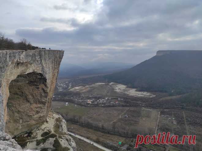 Пещерный город Качи-Кальон в Крыму. Одна из лучших смотровых Бахчисарайского района да и Крыма тоже