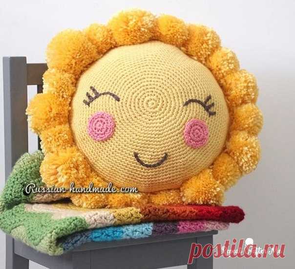 Крючком. Детская подушка «Солнышко»
http://russian-handmade.com/krjuchkom-detskaja-podush..
