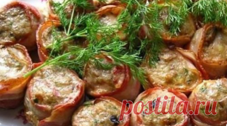 Вкусная горячая закуска «Буржуй в телогрейке»  


 Буржуй в телогрейке — это блюдо настоящая бомба. Вкус просто объедение, а аромат стоит такой, что даже самый сытый не сможет удержаться. К тому же готовятся они очень просто.
Ингредиенты


Фарш —…