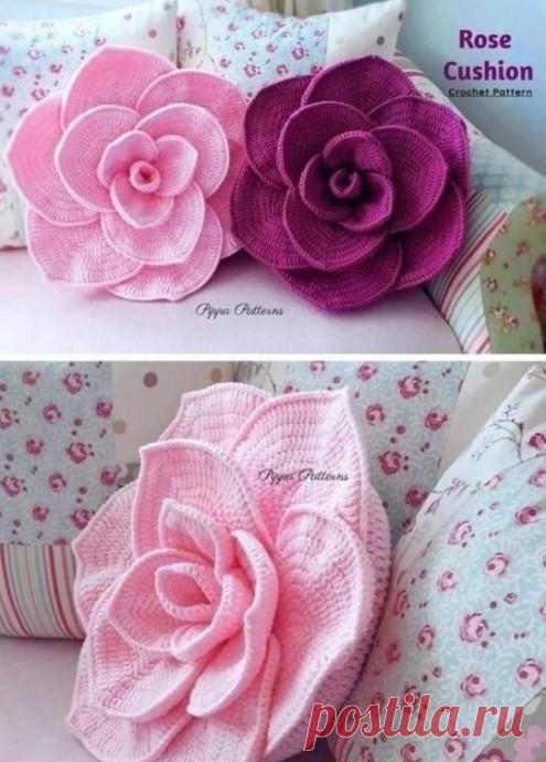 ​Огромный декоративный вязаный цветок