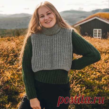 Манишка рыбацкой резинкой, дизайнер: Ретта Пелликка.
Размеры: S (M) L.
Ширина 33 (37) 43 см / 13 (14½) 17 д,
Высота 32 (35) 38 см / 12½ (13¾) 15 д.
Заказать перевод.