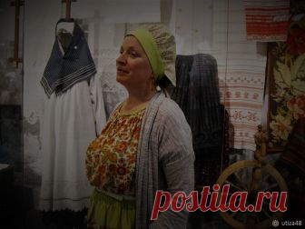 Шьём старинный головной убор — повойник Недавно мне звонит приятельница, и между делом сообщает:- Я чувствую себя красивой женщиной! Пройду мимо зеркала, или на отражение в окне взгляну — ну симпатичная, слов нет!