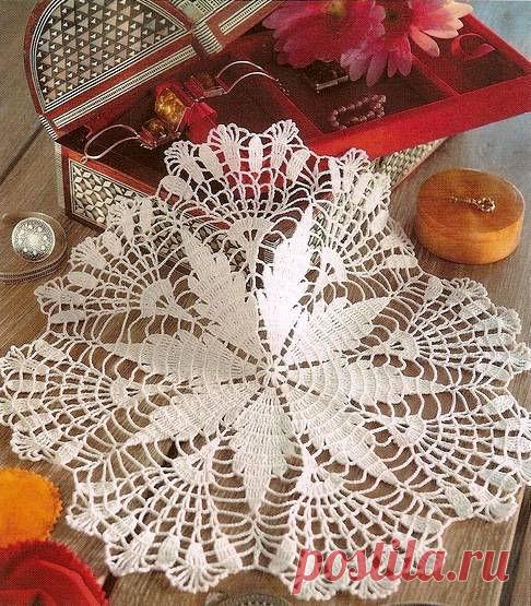 Милая салфеточка, вязаная крючком