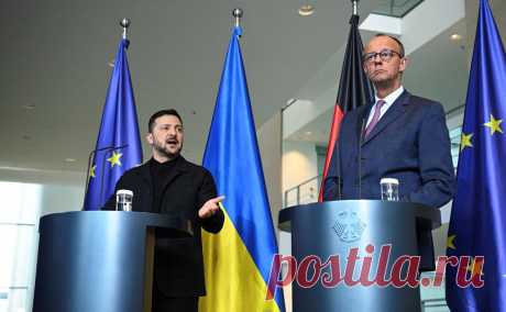 Мерц пообещал защищать Украину от Москвы сколько потребуется. Германия готова поддерживать и защищать Киев в противостоянии с Россией столько, сколько потребуется, заявил канцлер ФРГ Фридрих Мерц по итогам встречи в Берлине с президентом Украины Владимиром Зеленским, передает корреспондент РБК, следивший за трансляцией пресс-конференции.