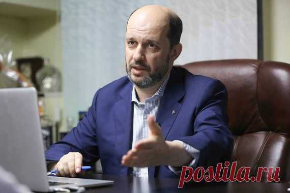 Чтобы вы не пропустили ничего важного, вспомним популярные новости уходящей недели: РЖД продавал билеты на «Сапсан» по цене от 310 рублей — Советник президента по интернету Герман Клименко оказался владельцем торрент-трекера Torrnado — Google по ошибке использовала слоган «Яндекса» «Найдётся всё» в своём сервисе «Google Книги» — Из-за перехода на холакратию компанию Zappos покинули 50 инженеров, оставив незавершенным ключевой проект — WhatsApp отказался от платной подписки и начал разработку…