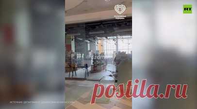 В Детском мире в Москве в результате хлопка пострадали три человека. В Департаменте здравоохранения Москвы заявили, что один человек погиб, трое пострадали в результате хлопка в Детском мире. На месте работают бригады скорой помощи, сотрудники центра экстренной медицины и другие службы. Информация о повреждениях уточняется. Читать далее