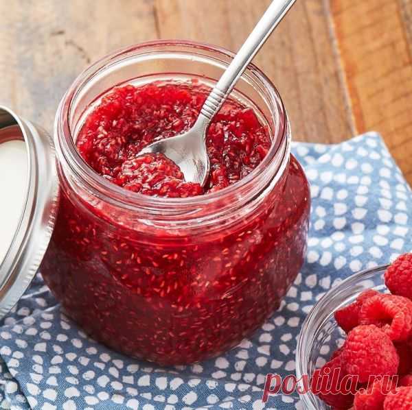 👌 Актуальный и простой рецепт малинового варенья, рецепты с фото Предлагаем вам приготовить варенье из замечательной ягоды, сезон которой сейчас уже вовсю идёт. Это вкуснейшее малиновое варенье здорово кушать с чаем, намазав на кусочек хлеба или...