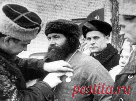 Неизвестные факты о священниках на войне: «Предал полицая анафеме» - МК