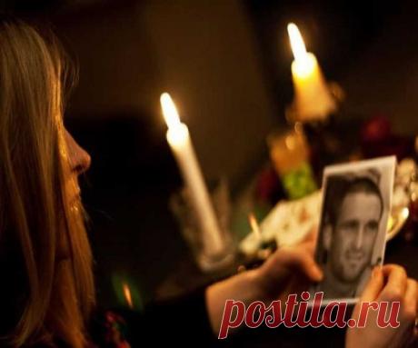 Какой есть заговор чтобы позвонил любимый - читать? Заговор на общение: как сделать, чтобы парень позвонил. Заговор чтобы парень позвонил 100% Заговоры и заклинания Осуществлять заговор можно в том случае, если девушка виделась с парнем всего лишь раз. Если он ей симпатичен, она не хочет бегать за ним, но и не против