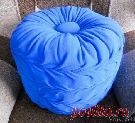Напольная подушка-пуф