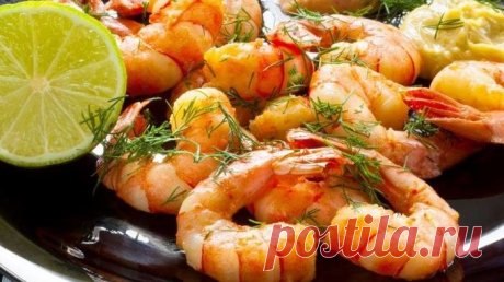Креветки жареные с чесноком и лимоном: рецепт