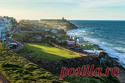 Криптомиллионеры начали массово переезжать на один остров. Криптомиллионеры начали массово переезжать в Пуэрто-Рико из-за налоговых льгот. Власти этого государства предлагают преференции для всех, кто проводит на острове не менее 183 дней в год. Пуэрто-Рико — часть юрисдикции США, но действие американской Конституции на острове ограничено. Там есть своя система самоуправления.