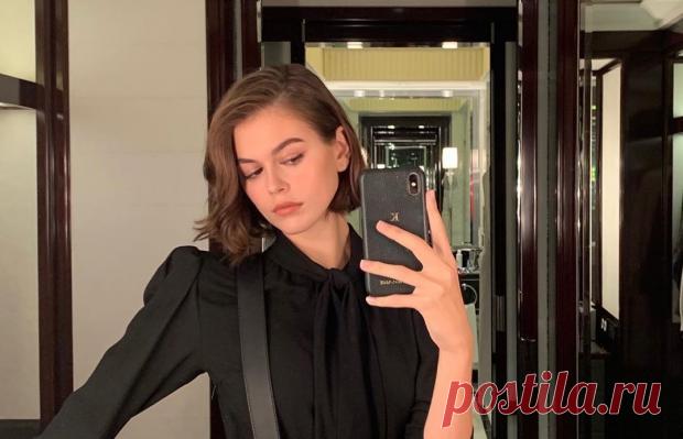 Кайя Гербер попала в объективы папарацци во время прогулки с бойфрендом